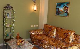 Down Town Luxury Apartment