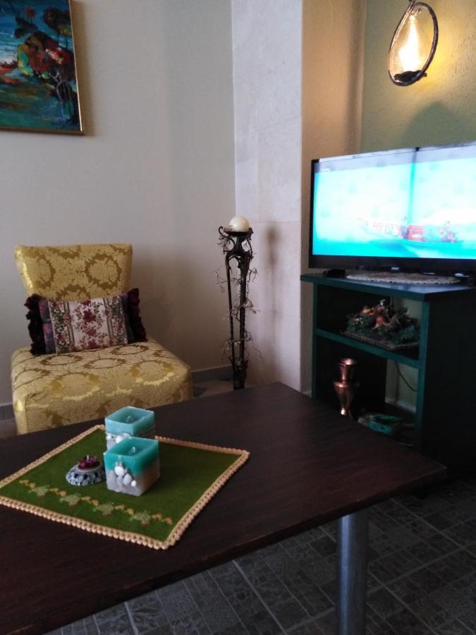 Down Town Luxury Apartment Sarandë Esterno foto